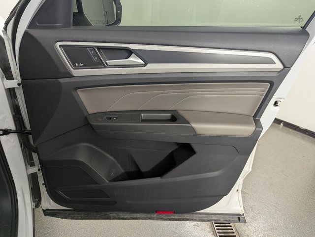 Used 2023 Volkswagen Atlas Cross Sport SEL Premium R-Line image 21