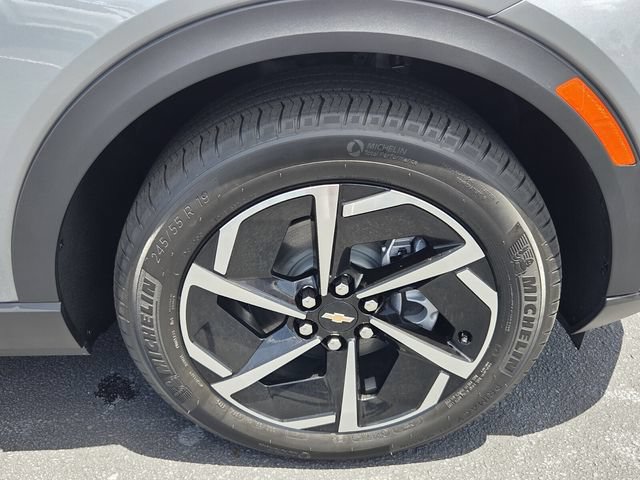 Certified 2026 Chevrolet Equinox EV LT w/ Comfort Package FWD image 8