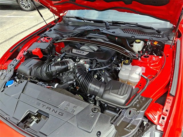 Used 2025 Ford Mustang GT Premium RWD image 27