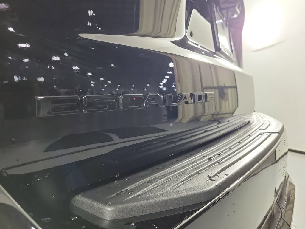 Certified 2026 Cadillac Escalade V AWD/4WD image 6
