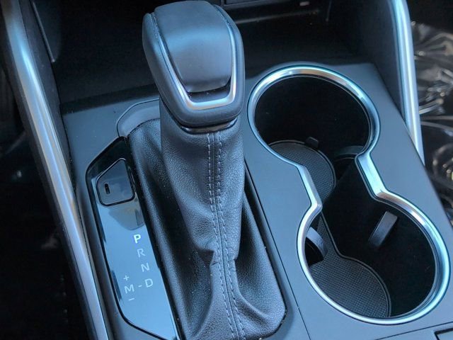 Used 2024 Toyota Highlander LE image 19