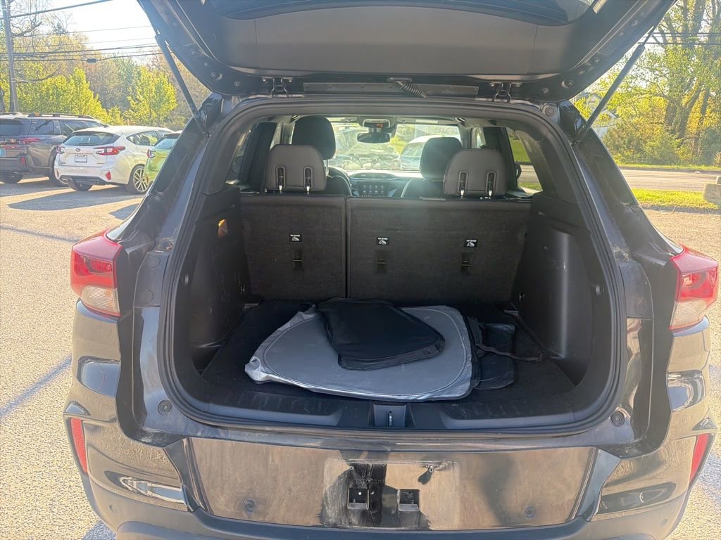 Used 2023 Chevrolet TrailBlazer RS w/ Convenience Package image 8