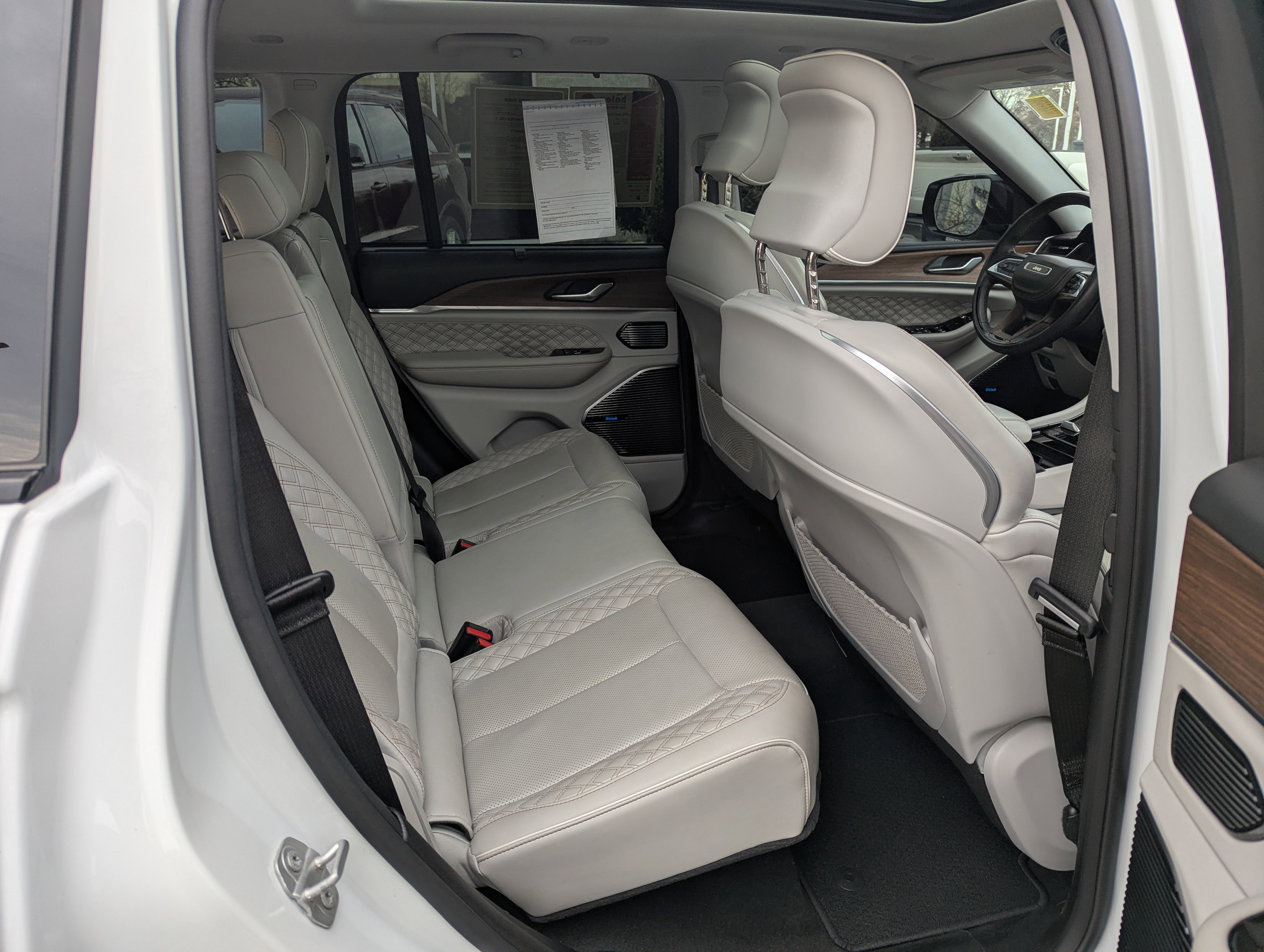 Used 2022 Jeep Grand Cherokee Summit w/ Adv Protech Group IV image 17