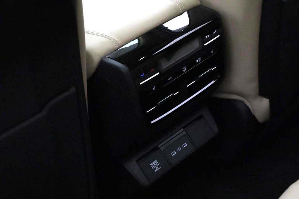 Certified 2026 Acura MDX w/ Advance Package image 11