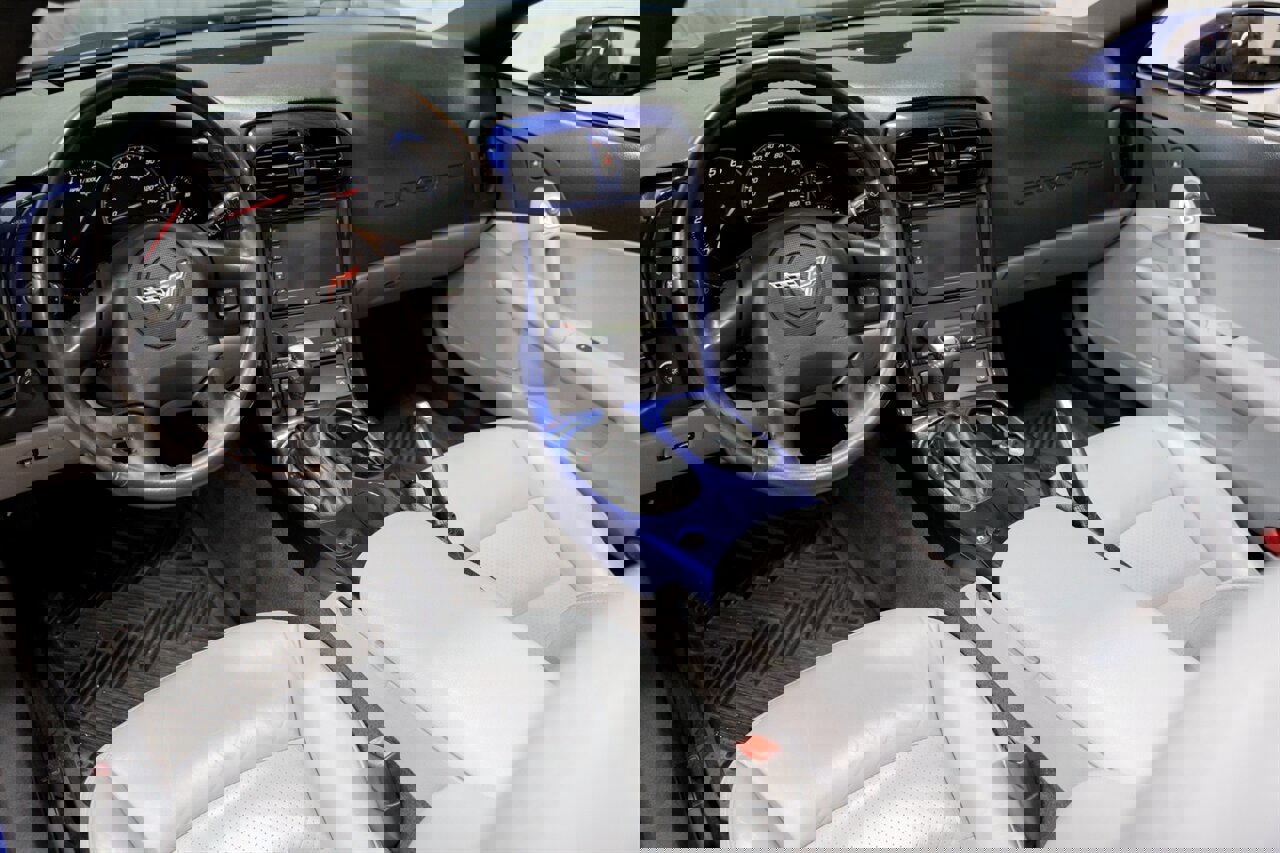 Used 2005 Chevrolet Corvette Convertible w/ Preferred Equipment Group image 10