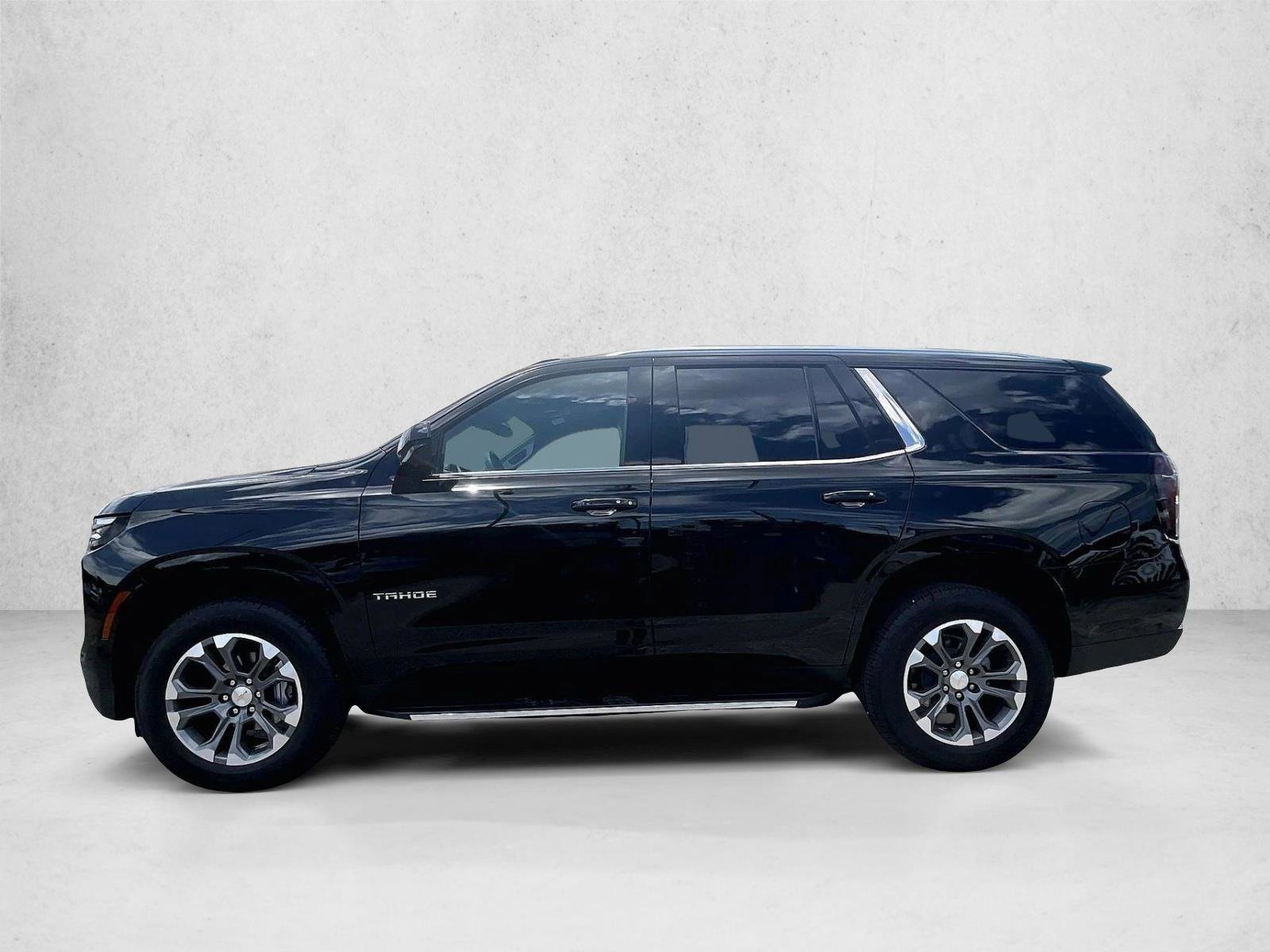Used 2025 Chevrolet Tahoe LT RWD image 6