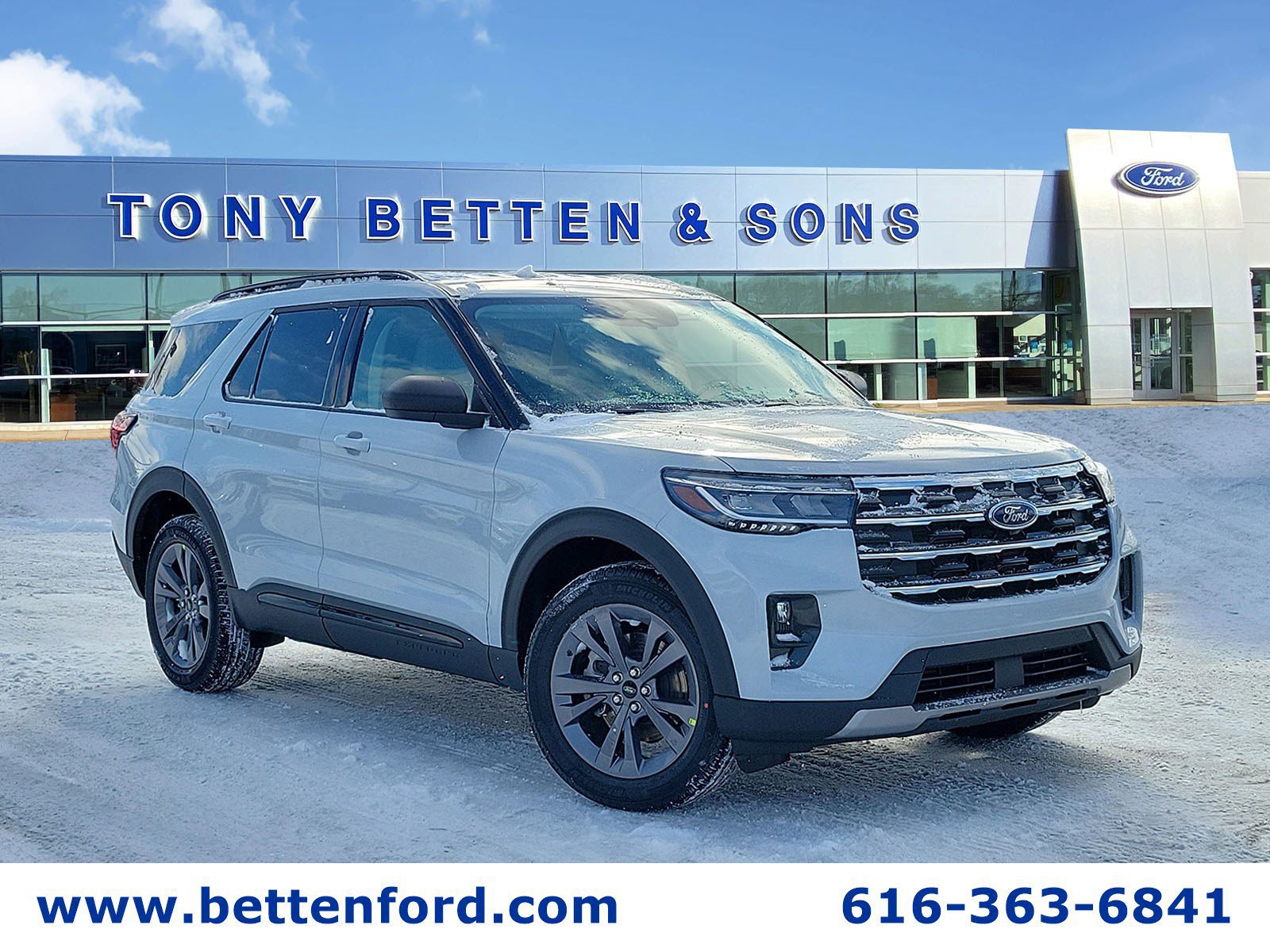 New 2026 Ford Explorer Active w/ Active Comfort Package image 1