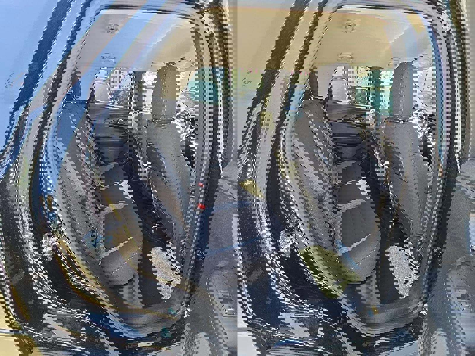 Used 2025 Chevrolet TrailBlazer LT image 9