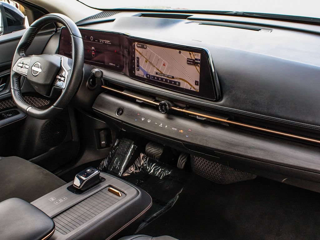 Used 2024 Nissan Ariya AWD image 43