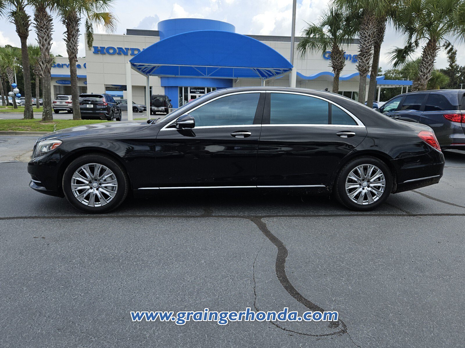 Used 2015 Mercedes-Benz S 550 Sedan image 2