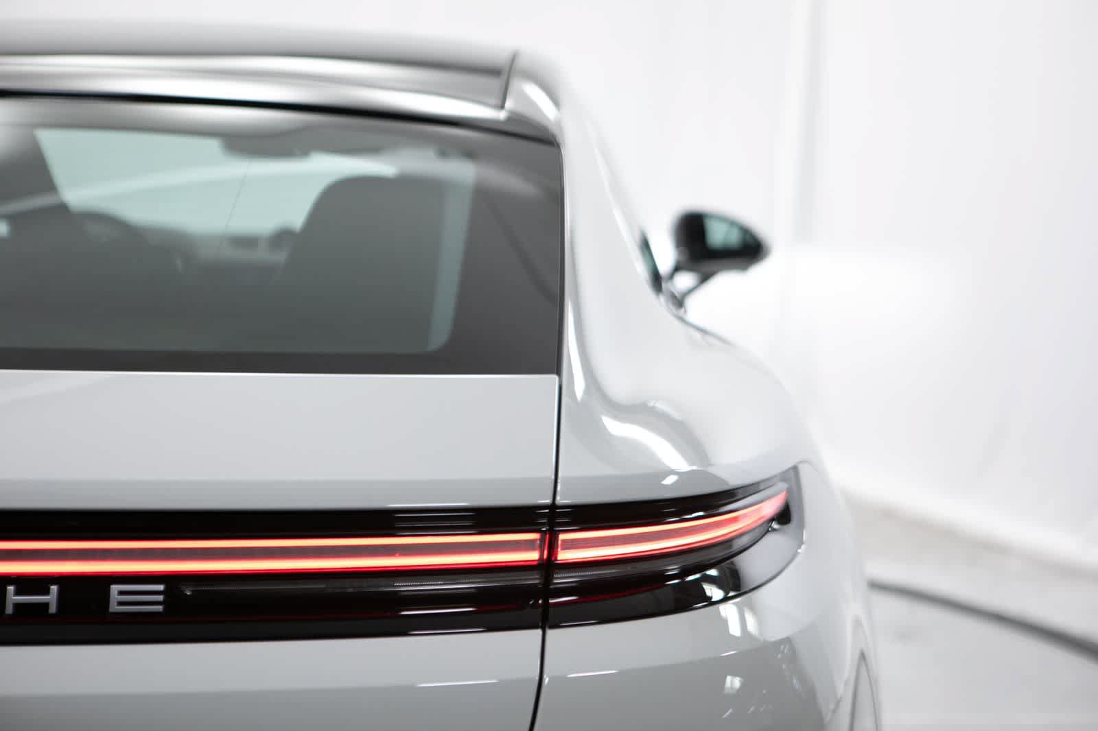 New 2026 Porsche Panamera RWD image 21