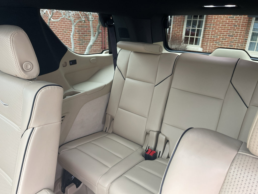 Used 2023 Cadillac Escalade Premium Luxury w/ LPO, Floor Liner Package AWD/4WD image 36