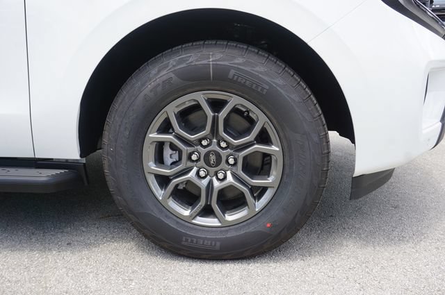 New 2027 Ford Expedition Active RWD image 24