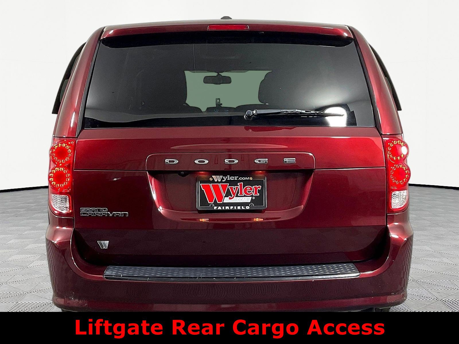 Used 2018 Dodge Grand Caravan SE FWD image 5