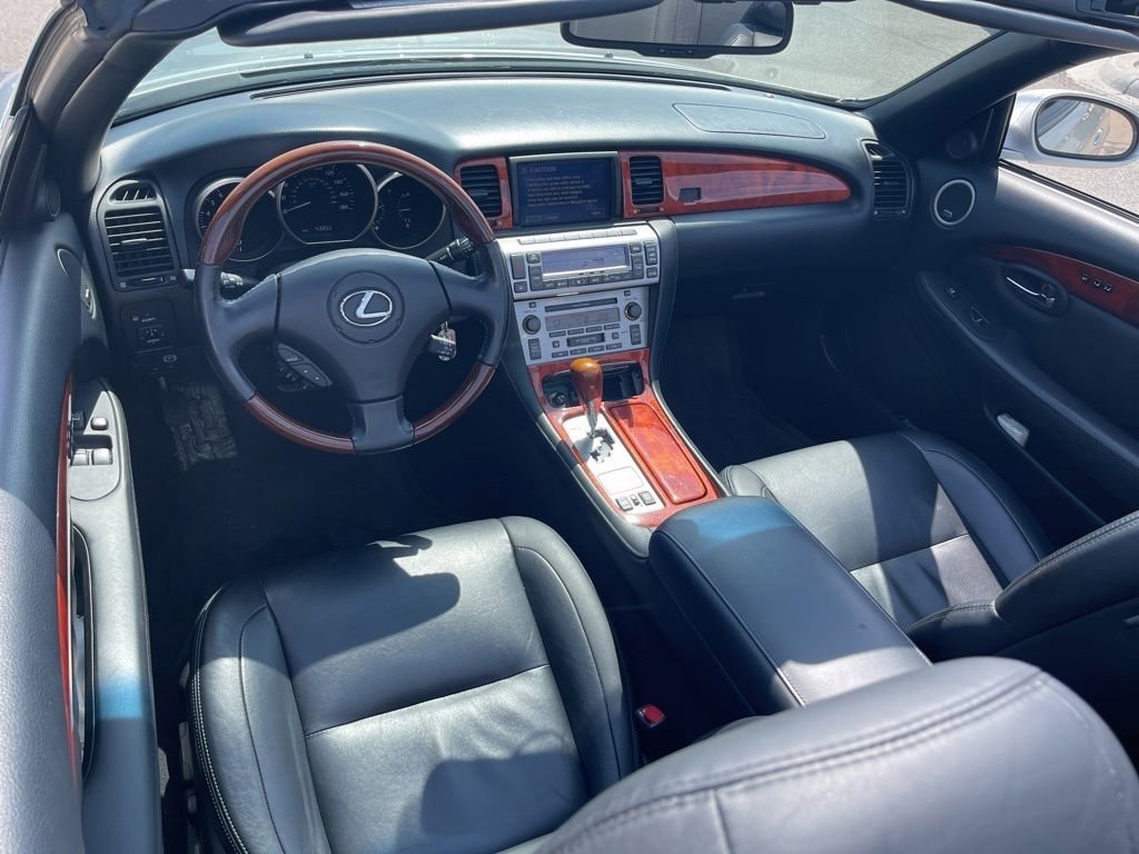 Used 2007 Lexus SC 430 Convertible RWD image 14