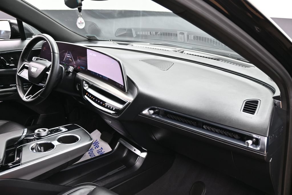 Used 2024 Cadillac Lyriq Sport AWD/4WD image 35