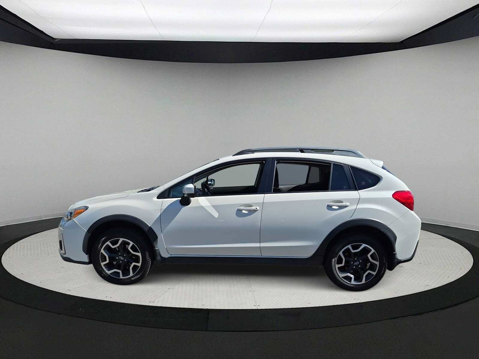 Used 2017 Subaru Crosstrek 2.0i Premium AWD/4WD image 5