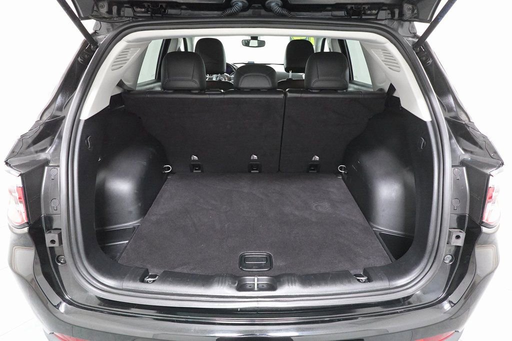 Used 2019 Jeep Compass Latitude image 25