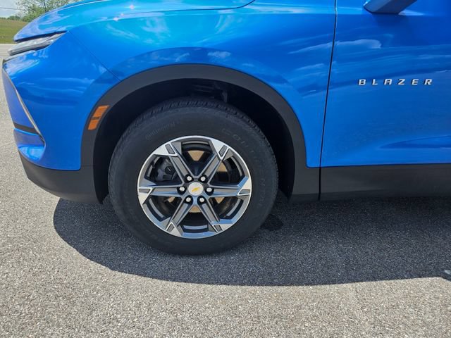 Used 2024 Chevrolet Blazer LT w/ Driver Confidence Package FWD image 27