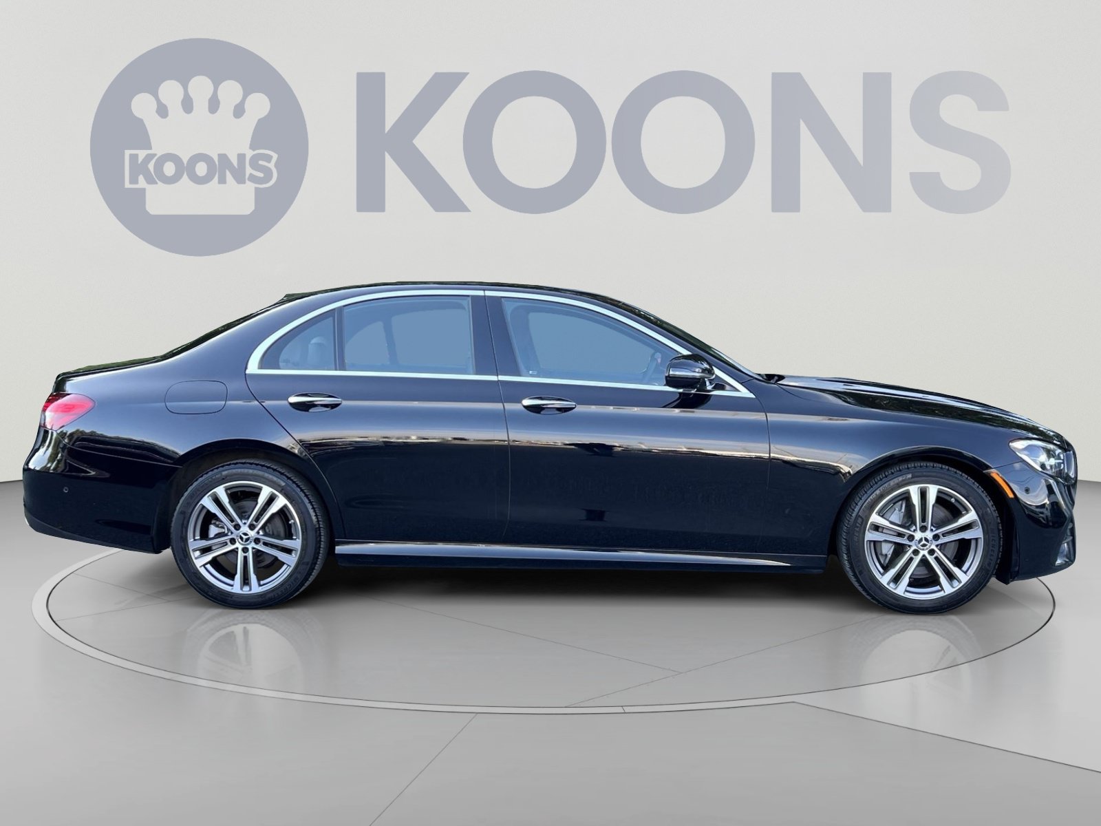 Used 2022 Mercedes-Benz E 350 4MATIC Sedan image 12