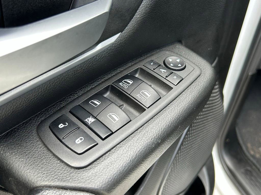 Used 2023 RAM 1500 Big Horn RWD image 30
