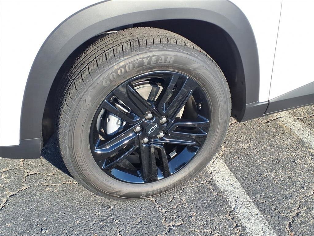 New 2026 Chevrolet Trax ACTIV w/ Driver Confidence Package FWD image 11