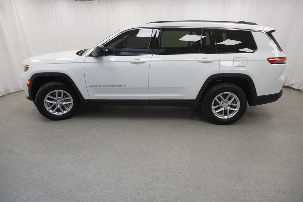 Certified 2023 Jeep Grand Cherokee L Laredo AWD/4WD image 15