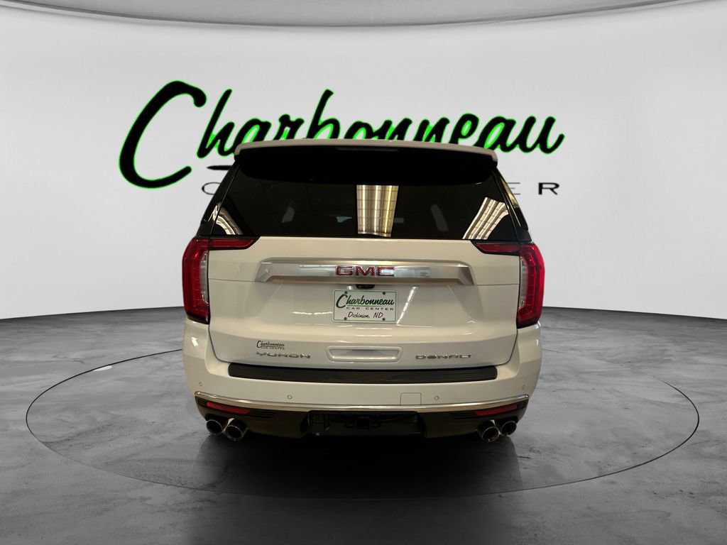 Used 2021 GMC Yukon Denali w/ Denali Premium Package AWD/4WD image 4