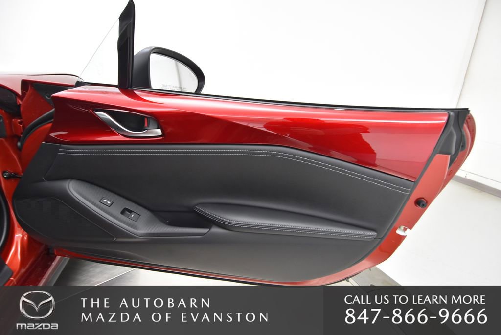 New 2026 MAZDA MX-5 Miata Club w/ Interior Package RWD image 39