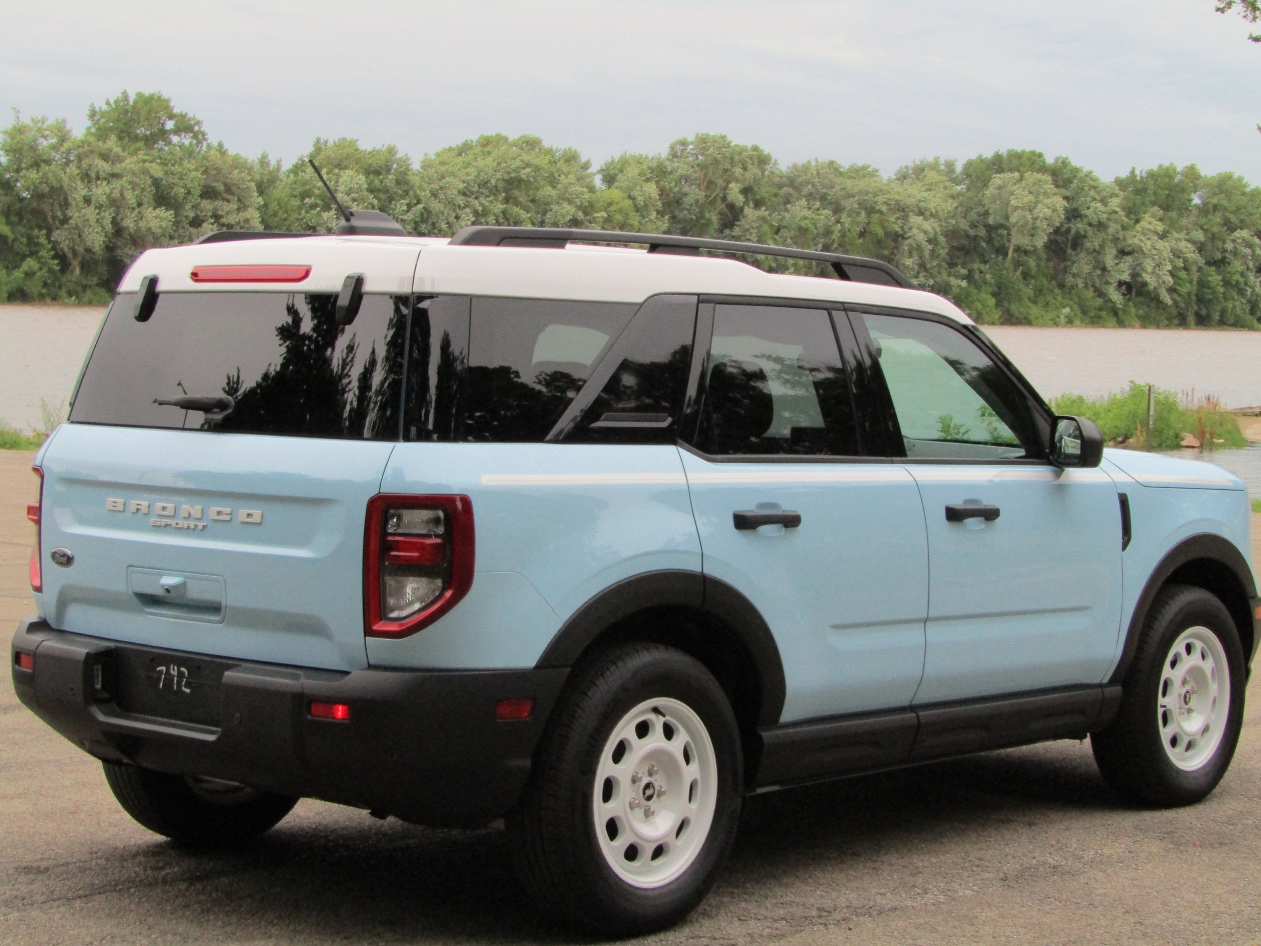 Used 2025 Ford Bronco Sport Heritage w/ Convenience Package AWD/4WD image 4