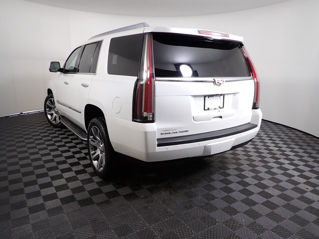 Used 2016 Cadillac Escalade Luxury image 15