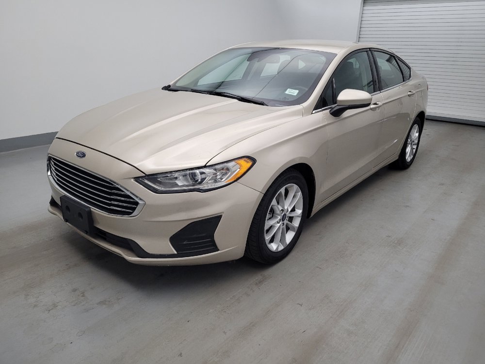 Used 2019 Ford Fusion SE FWD image 2