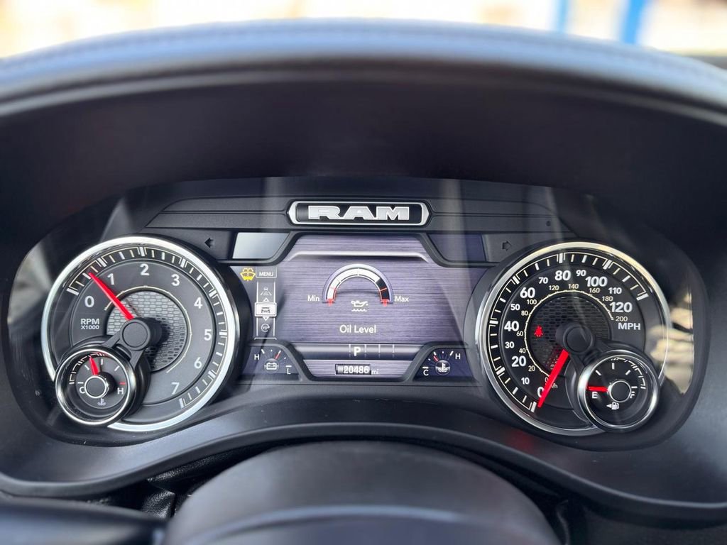 Used 2025 RAM 1500 Laramie image 15