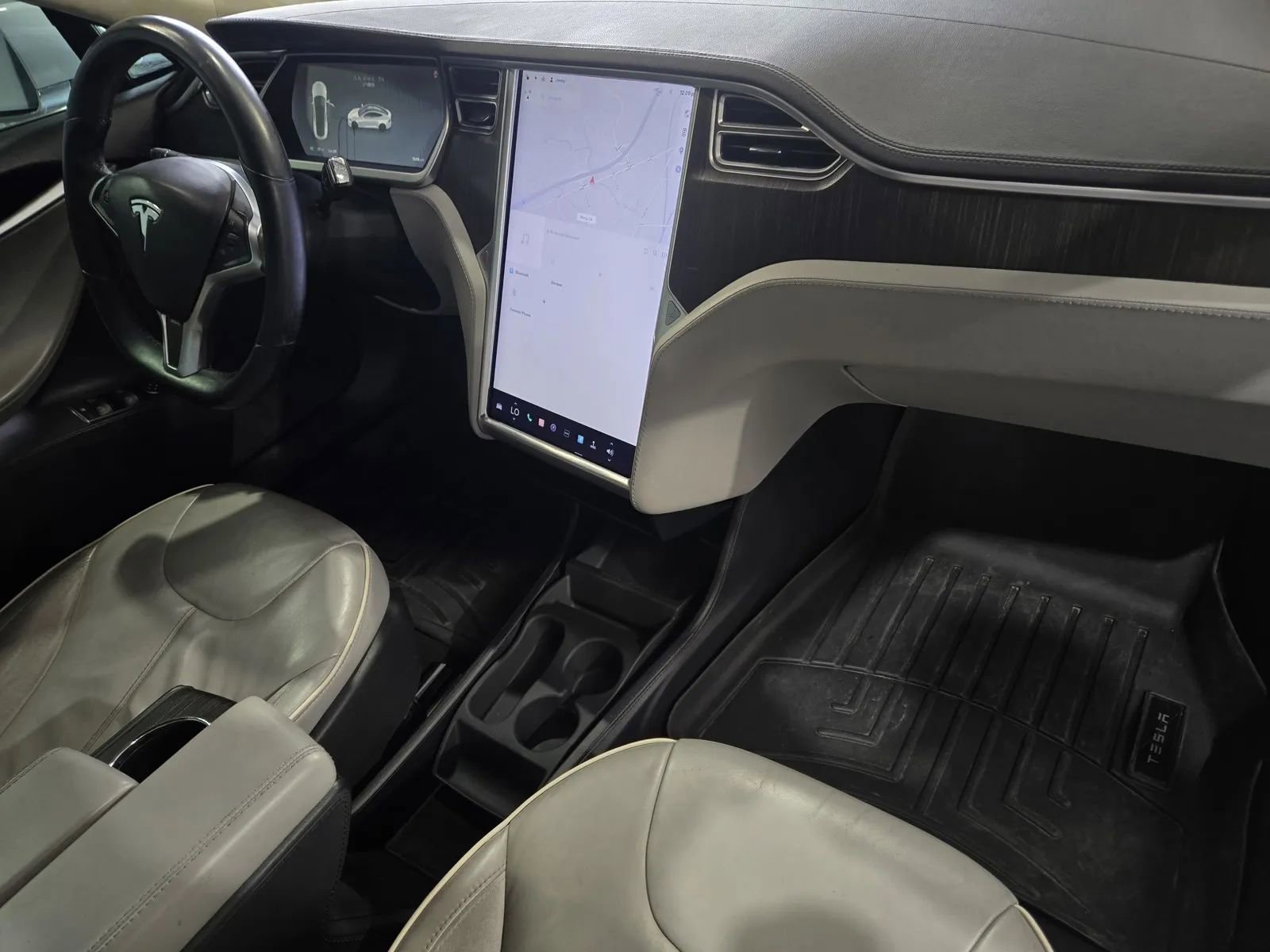Used 2013 Tesla Model S Performance RWD image 5