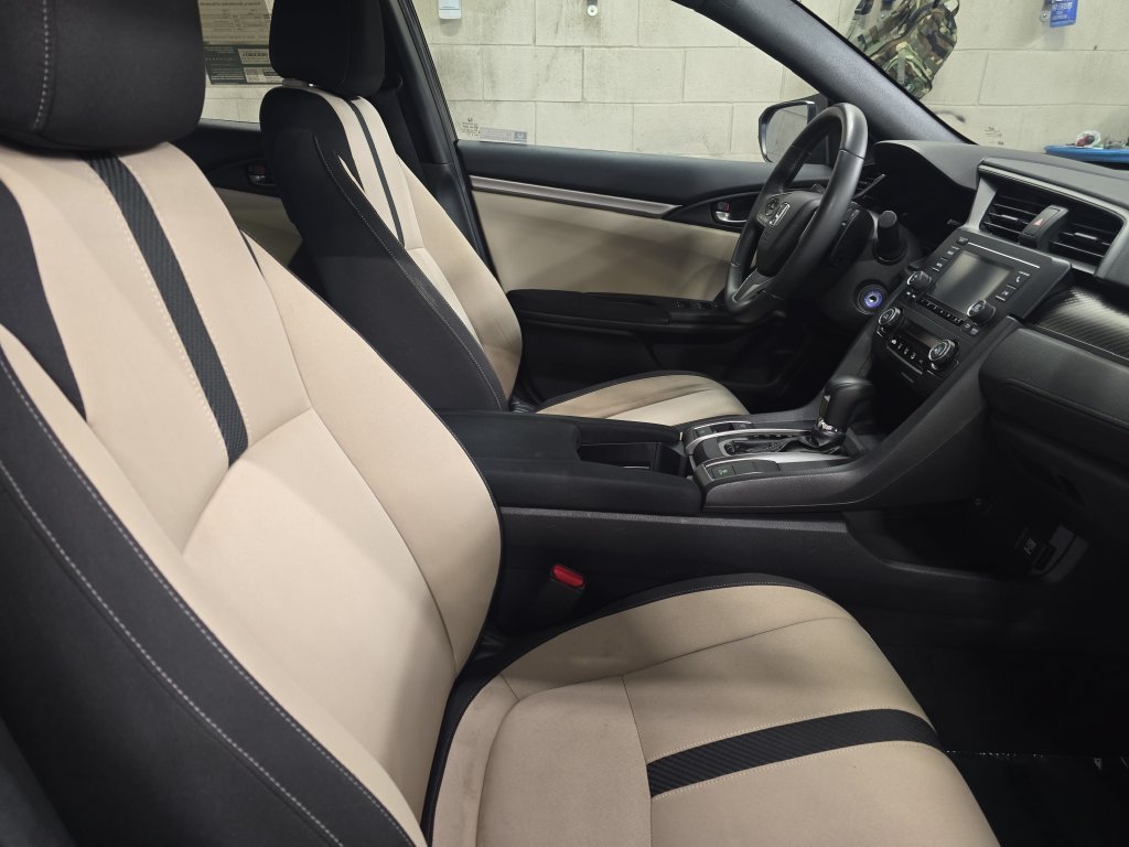 Used 2018 Honda Civic Sport image 10