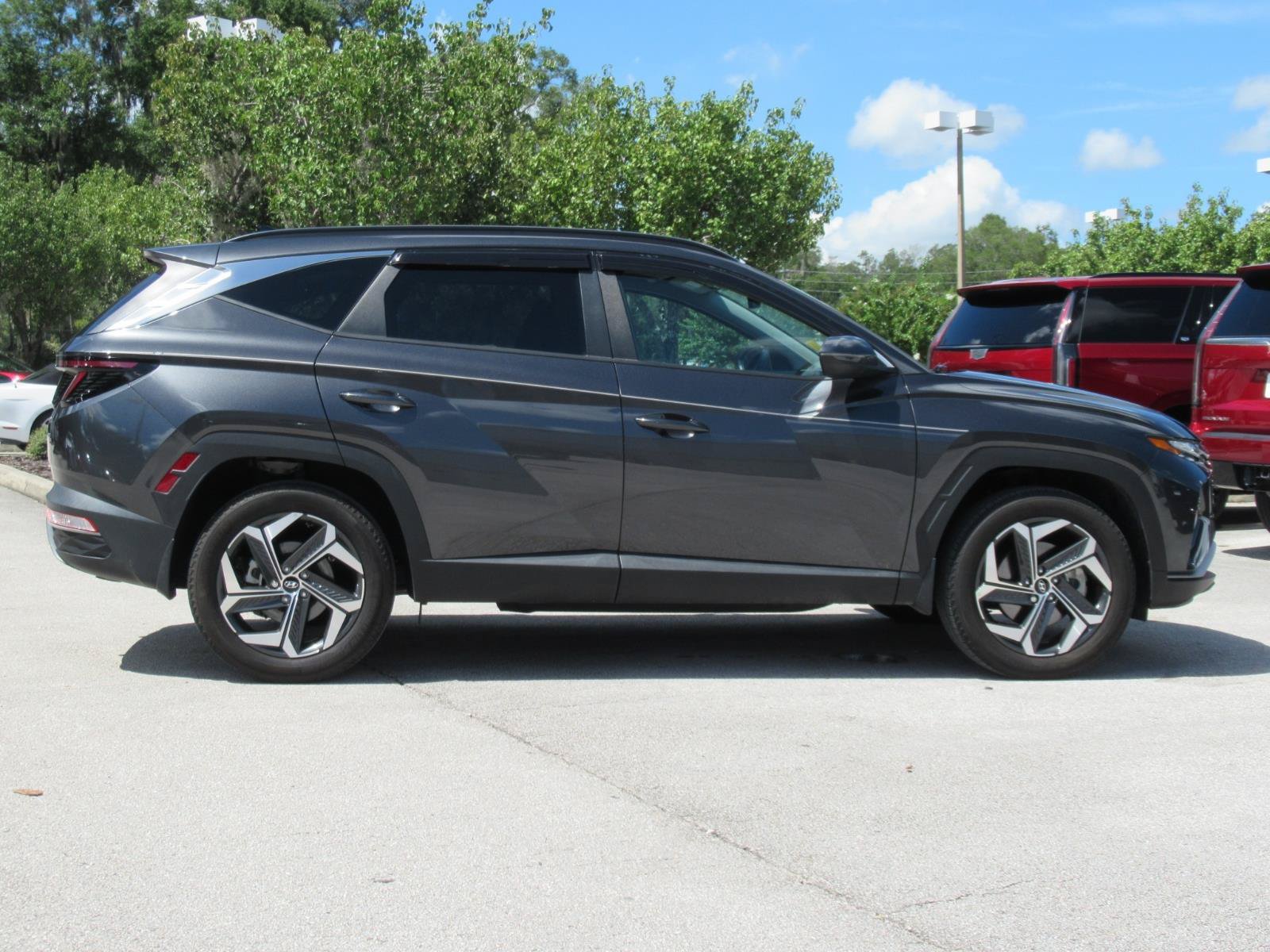 Used 2023 Hyundai Tucson SEL w/ Convenience Package AWD/4WD image 2