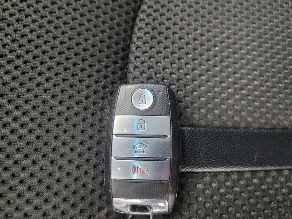 Used 2019 Kia Optima S FWD image 32