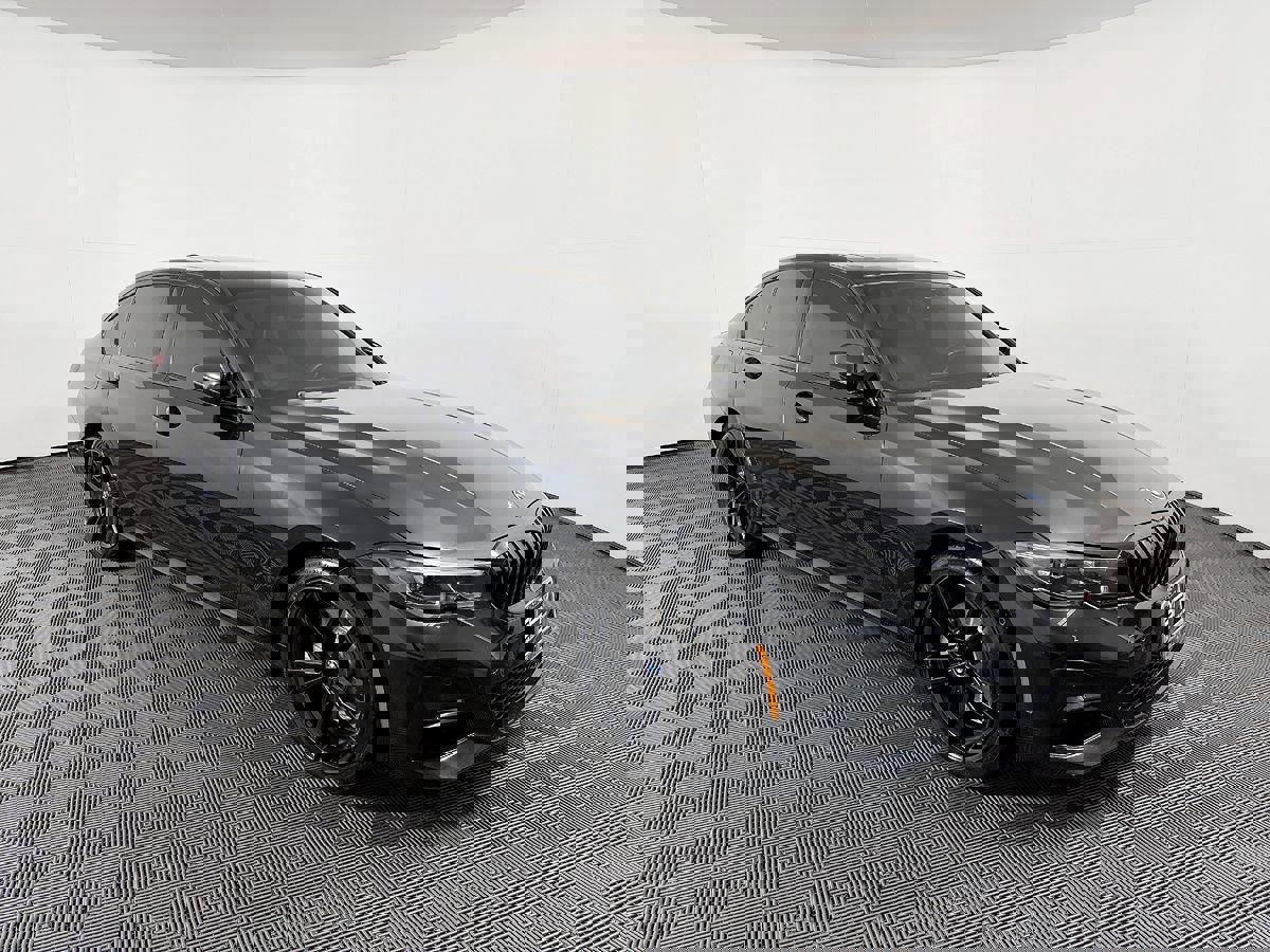 Used 2022 BMW 330e w/ M Sport Package image 5