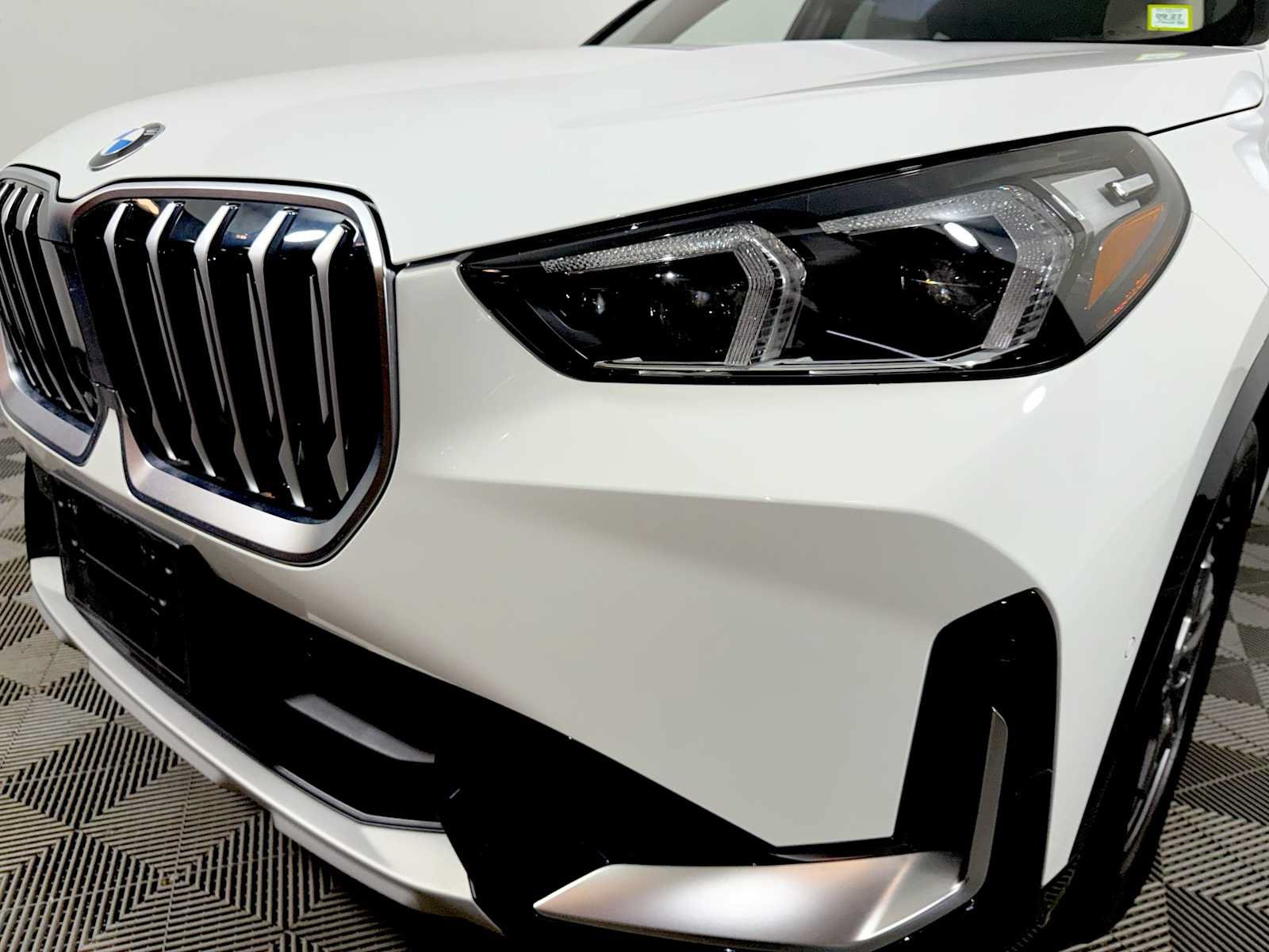 Used 2024 BMW X1 xDrive28i w/ Convenience Package AWD/4WD image 28