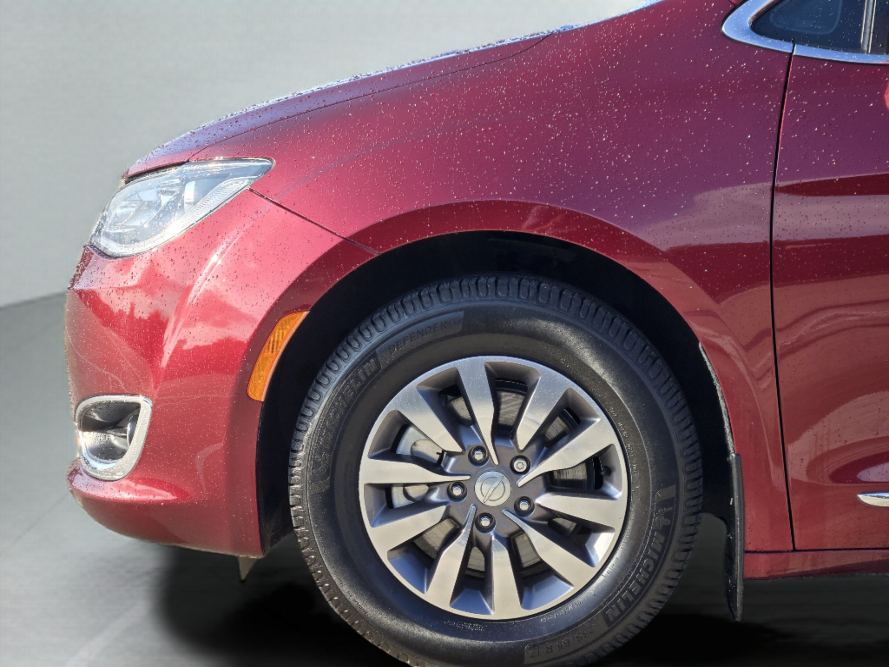 Used 2019 Chrysler Pacifica Touring-L Plus FWD image 30