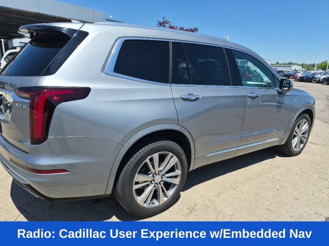 Used 2023 Cadillac XT6 Premium Luxury AWD/4WD image 4