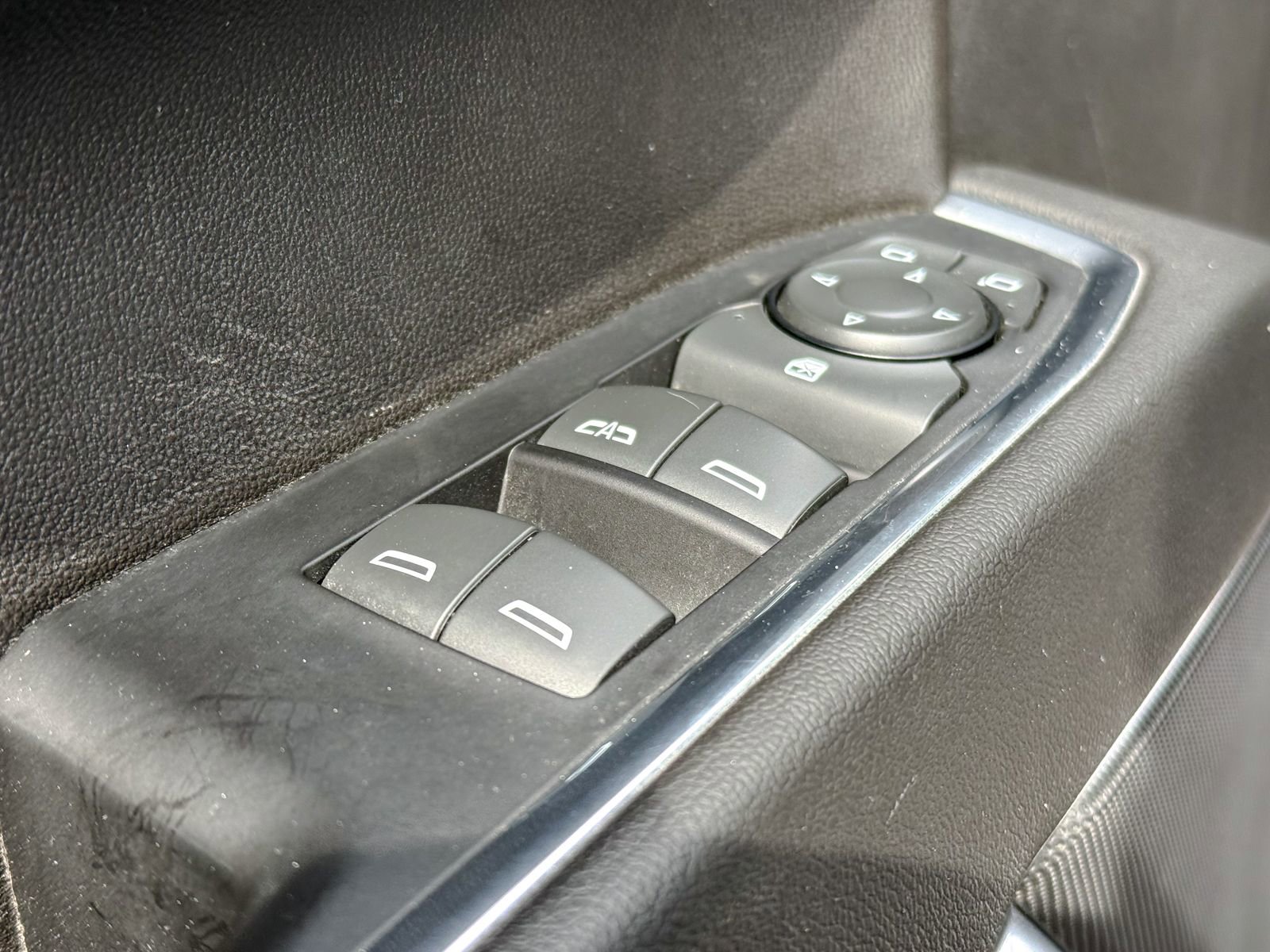 Certified 2022 Chevrolet Silverado 1500 LT image 18