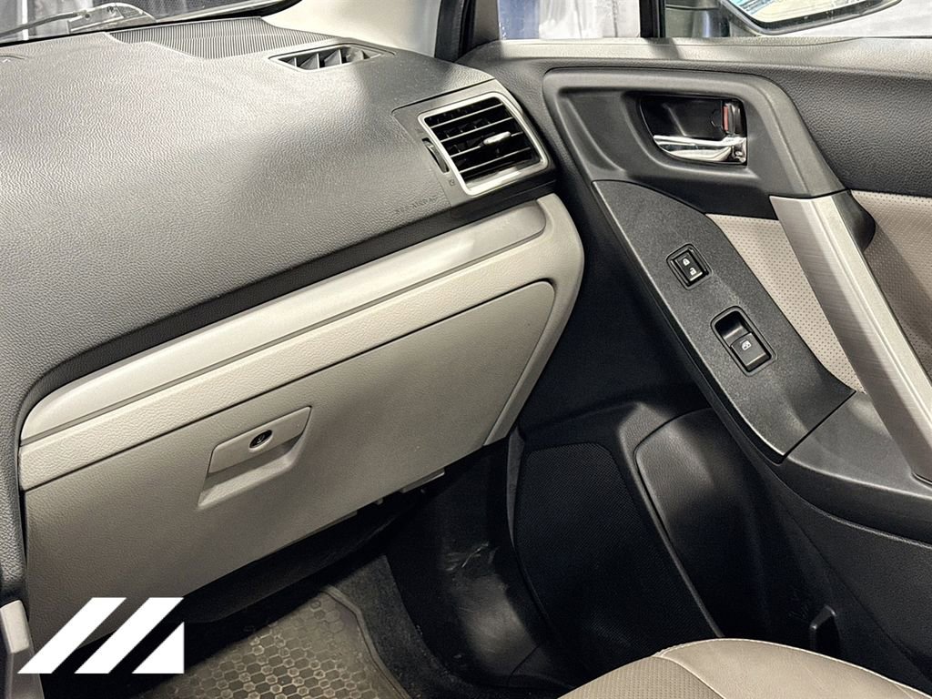 Used 2016 Subaru Forester 2.5i Limited w/ Popular Package #2 AWD/4WD image 25