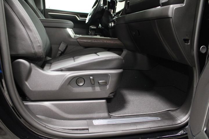 New 2026 GMC Sierra 1500 SLT w/ SLT Premium Plus Package image 28