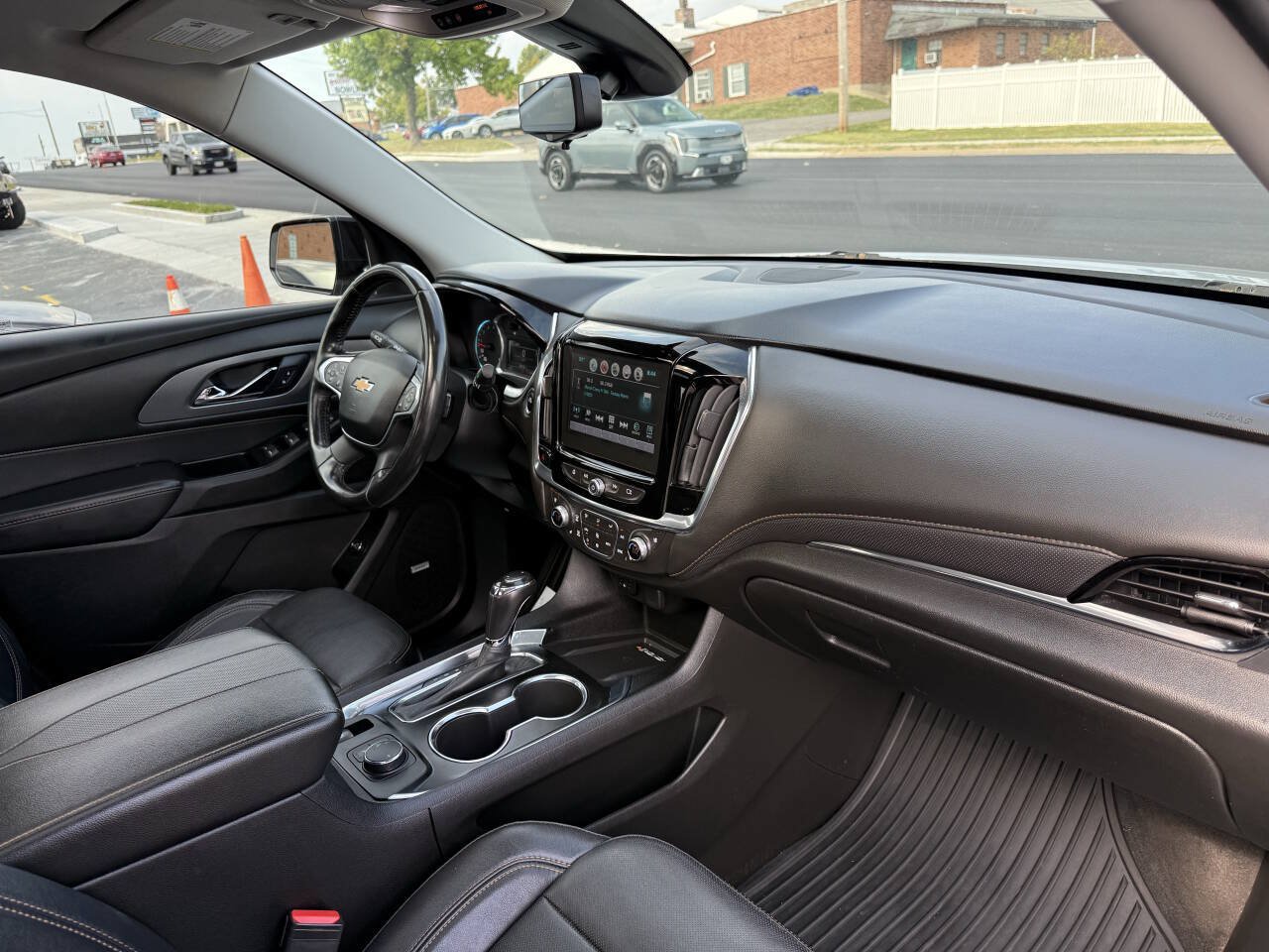 Used 2019 Chevrolet Traverse Premier w/ Redline Edition FWD image 10