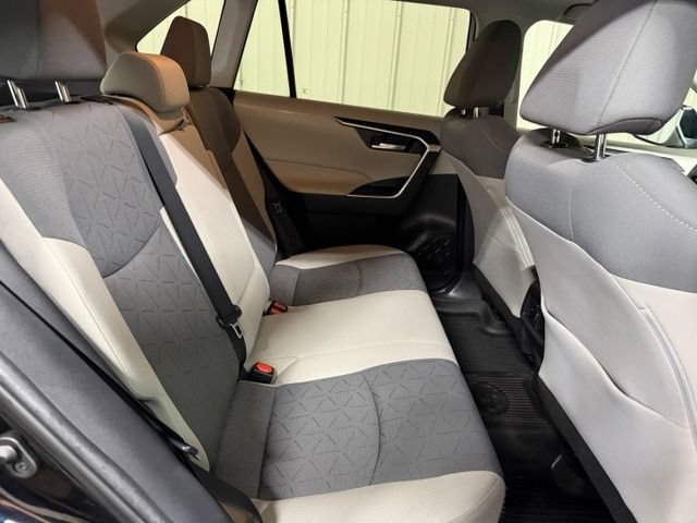 Used 2021 Toyota RAV4 XLE w/ Convenience Package AWD/4WD image 23