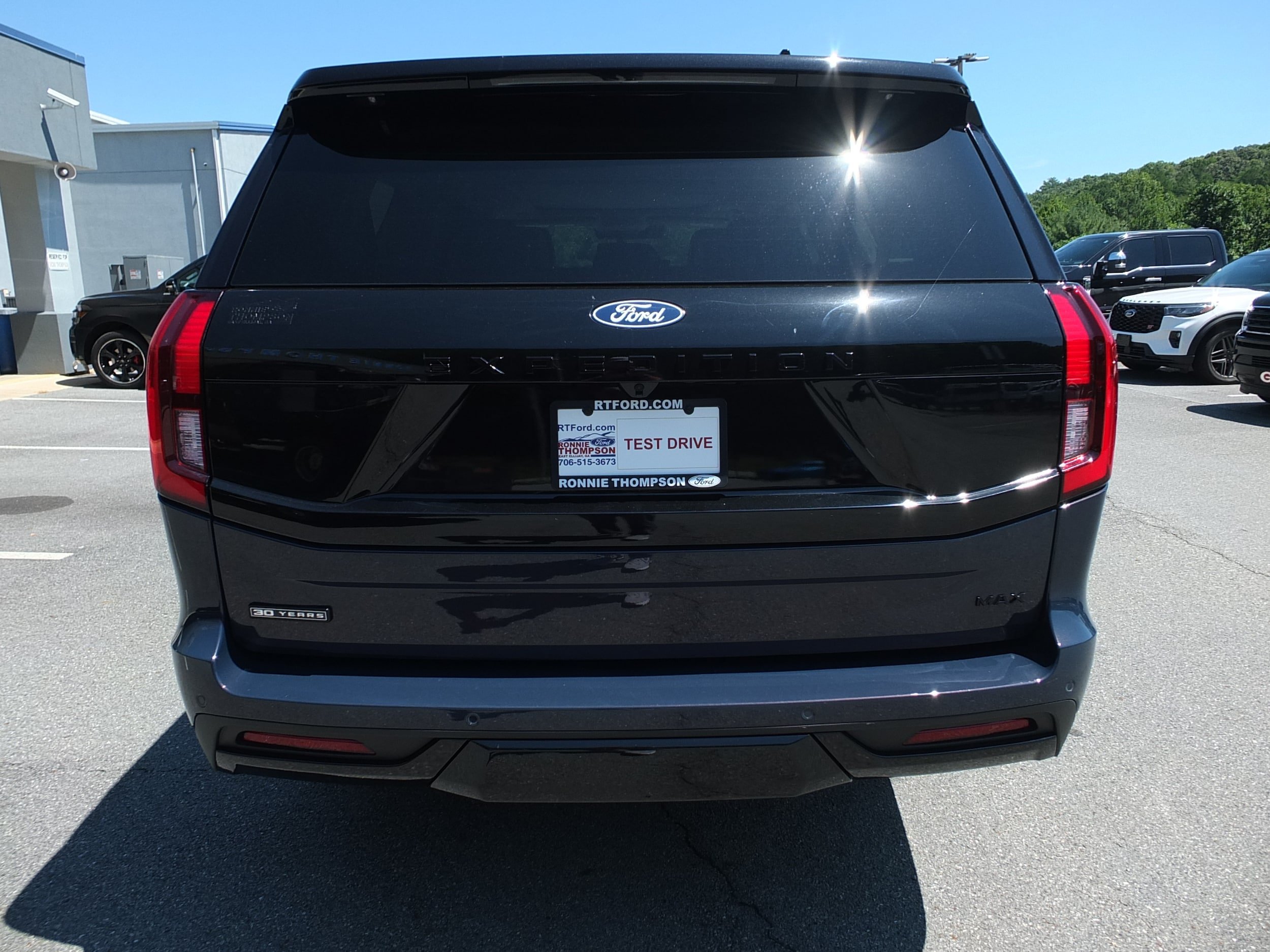 New 2027 Ford Expedition Max Platinum AWD/4WD image 4