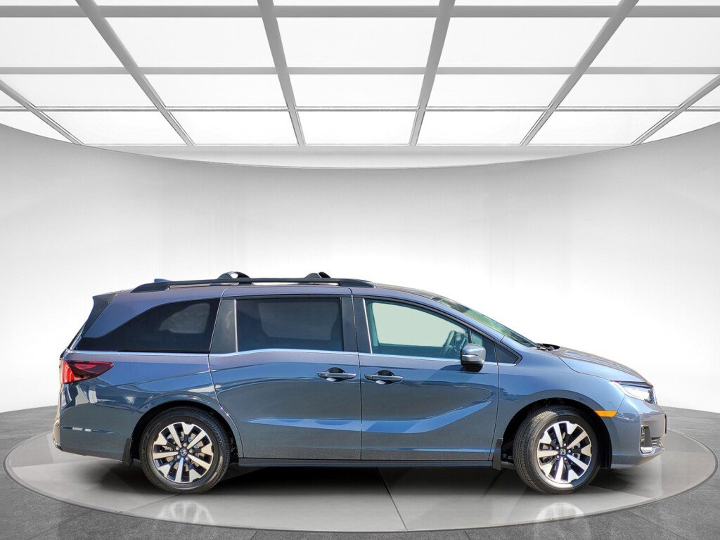 New 2026 Honda Odyssey EX-L image 2