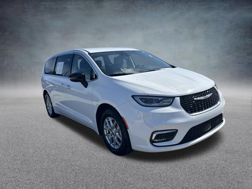Certified 2024 Chrysler Pacifica Touring-L FWD image 2
