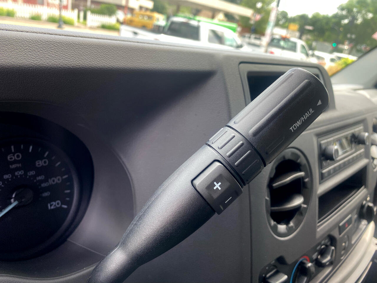 Used 2024 Ford E-350 and Econoline 350 Super Duty w/ Power Windows & Locks Group image 27